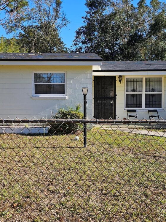 4934 DONNYBROOK Avenue Jacksonville, FL 32208